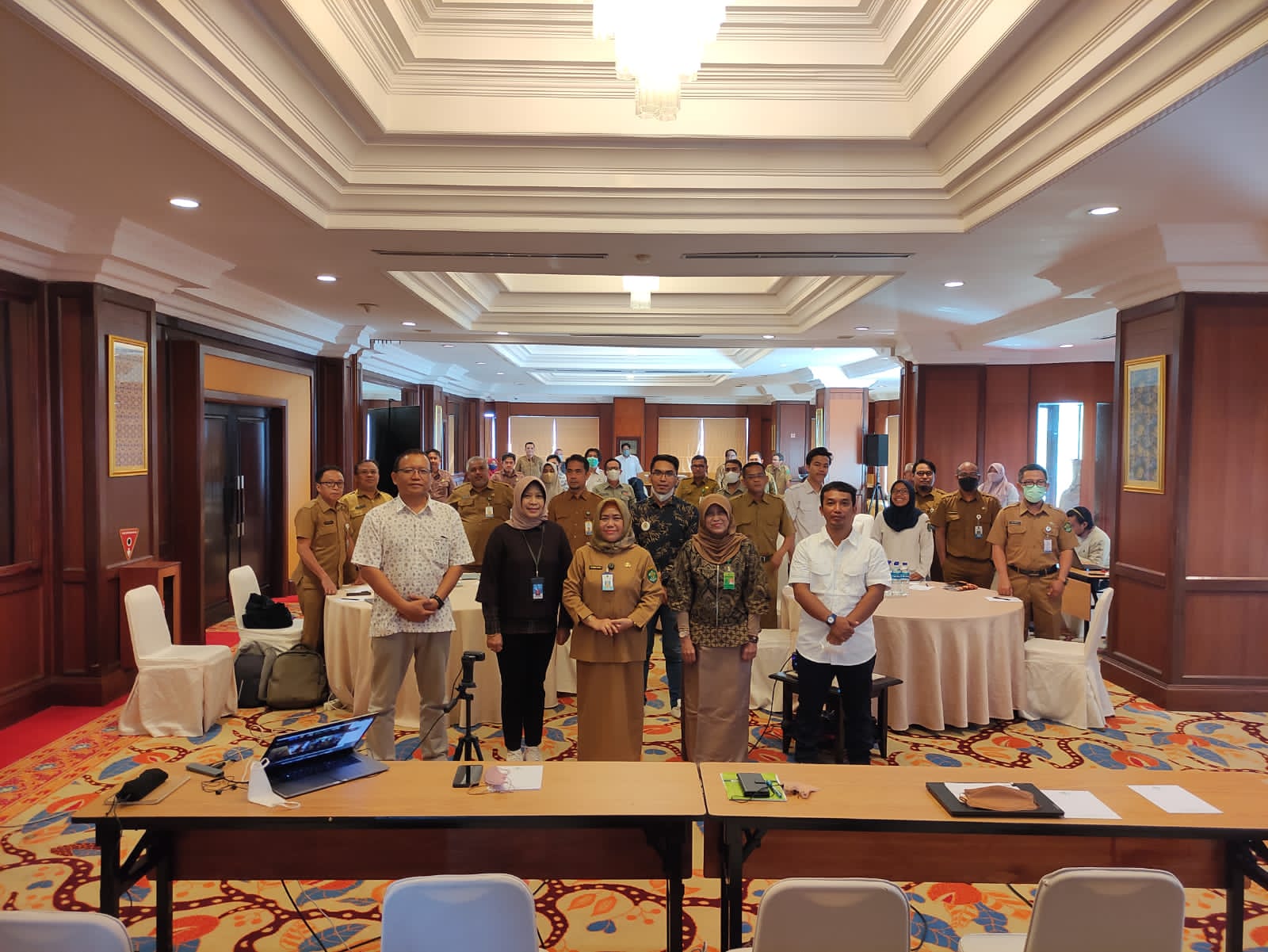 https://dishutkaltim.com/public/admin/images/gambar_berita/1668063753_WhatsApp Image 2022-11-10 at 3.00.55 PM.jpeg